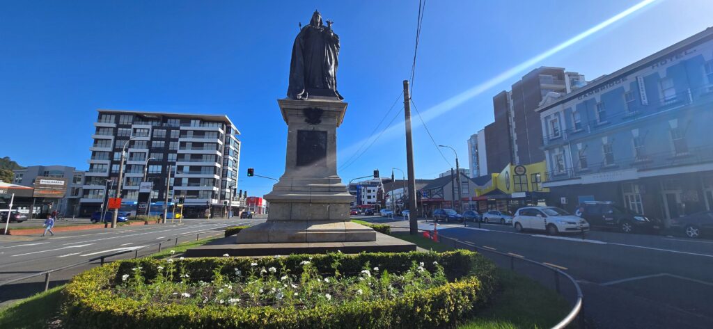 Queen Victoria Statue in Wellington