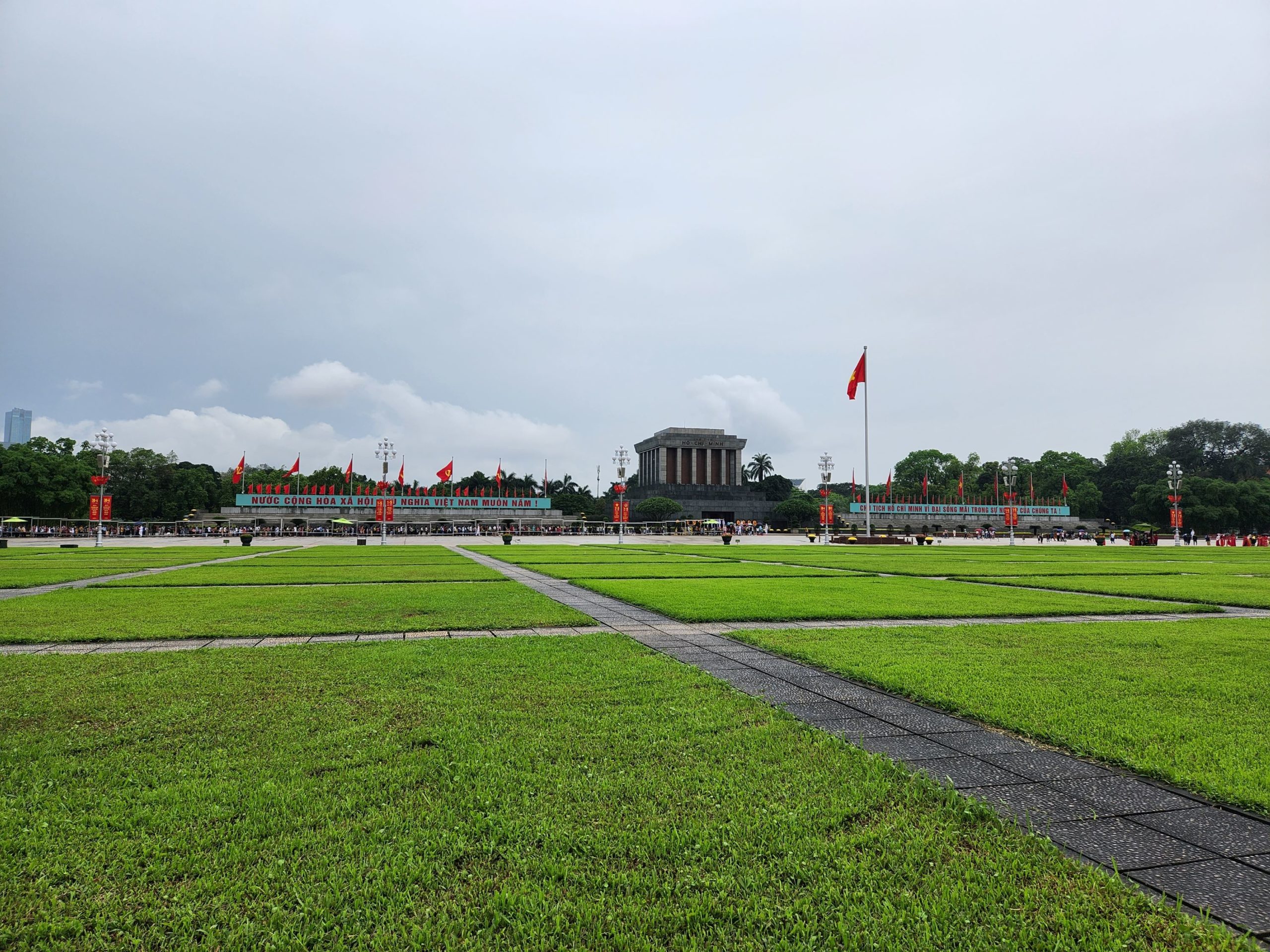 Ho Chi Minh Mausoleum and Museum: Guide to Visiting on of Hanoi’s Most Popular Sites