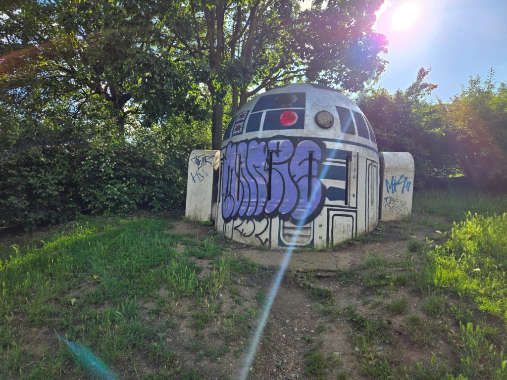 Prague R2D2